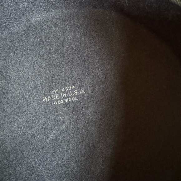 Vintage 100% Wool, Made in‎ USA, Elegant Navy Veil Hat - Picture 6 of 6